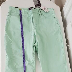 NWT Gloria Vanderbilt Amanda Tapered Leg Classic Rise pants, Size 10 Short Jade